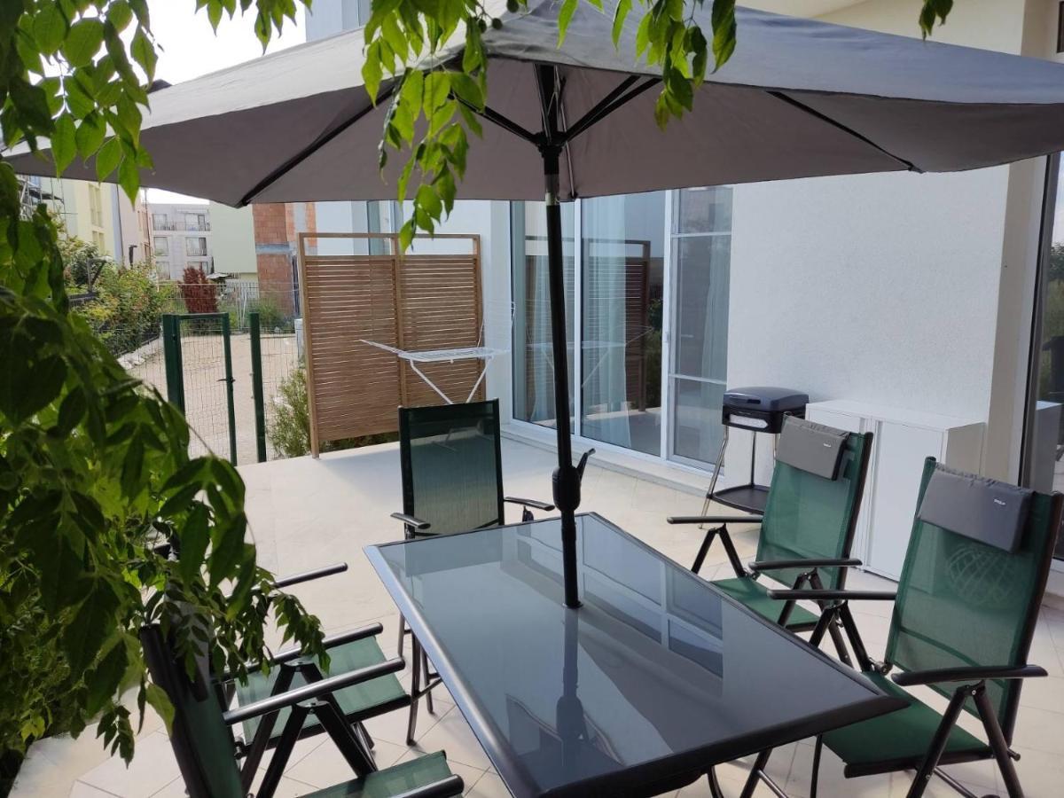 Las Brisas Garden Apartment Burgas Luaran gambar